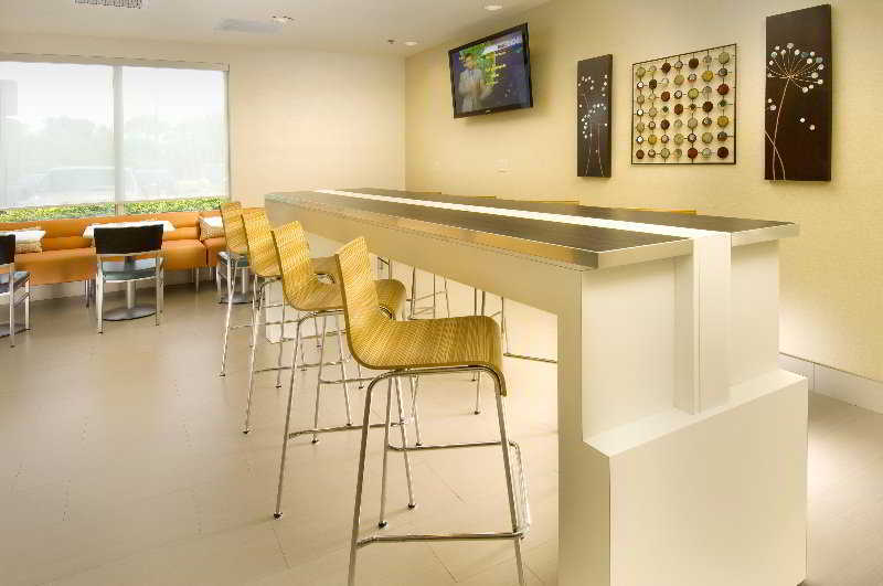 Springhill Suites By Marriott Miami Airport South Blue Lagoon Area Miami Springs Exterior photo